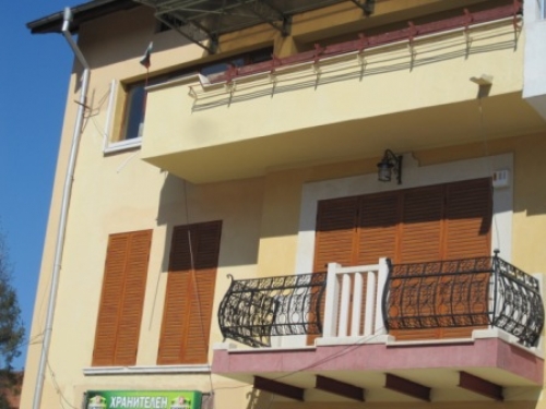 PVC капаци за прозорци и балконски врати